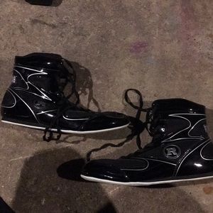 Boxing shoes